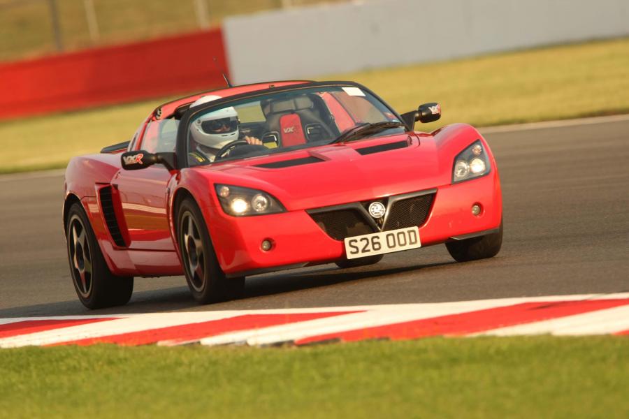  Vauxhall VXR220 2004 года  (фото 27 из 34)